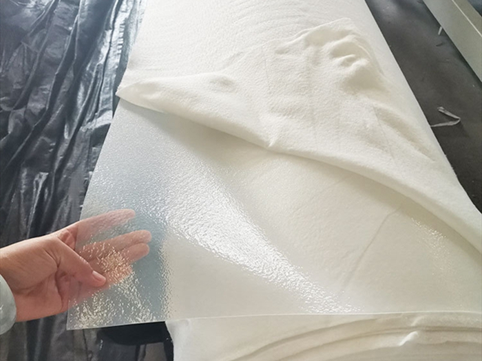 防滲復(fù)合土工膜
